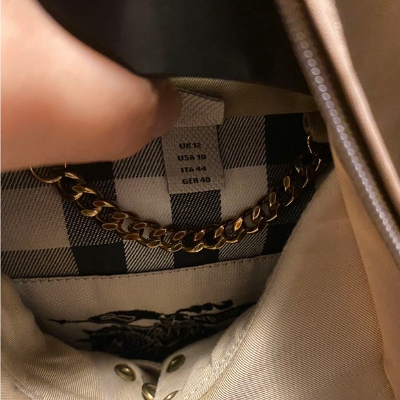 Authentic New Burberry Kensington Heritage Trench Coat - Picture 3 of 5